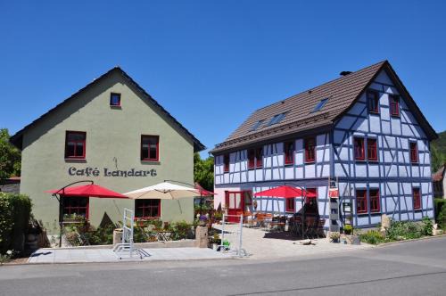 Plaue Apartment | Café Landart im Thüringer Finistère