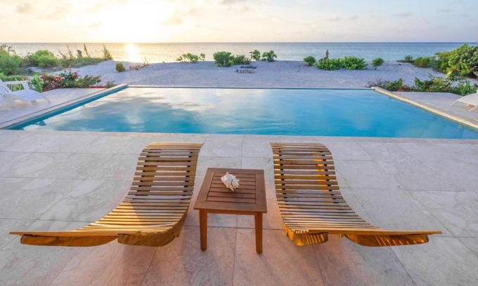 Sandy Point Bed & Breakfast | Caicos Way