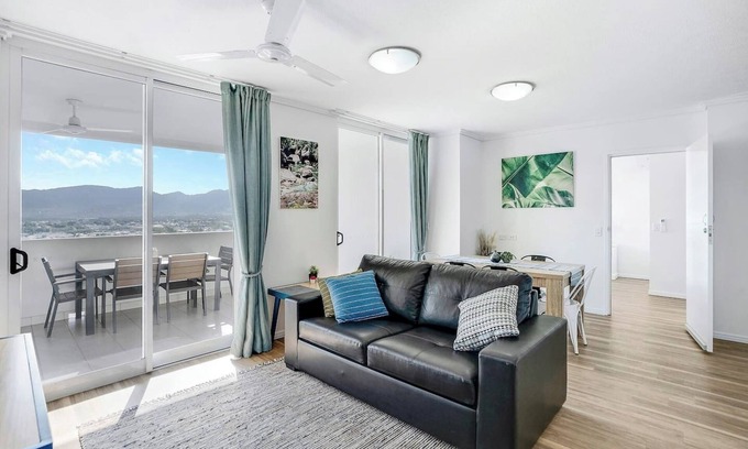 Cairns Central Business District Apartment | Cairns City Escape Elevated Modern Haven with Pool