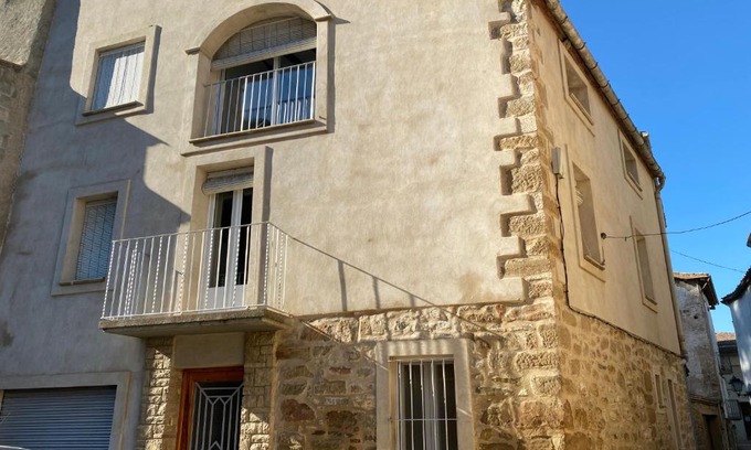 Castellfollit de Riubregos House | Cal cap xic