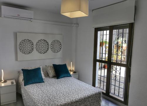 San Basilio Apartment | Calle San Basilio - Patios. Aparcamiento gratis