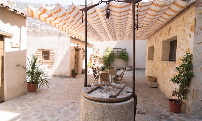 Galvez House | Callejón del Pozo