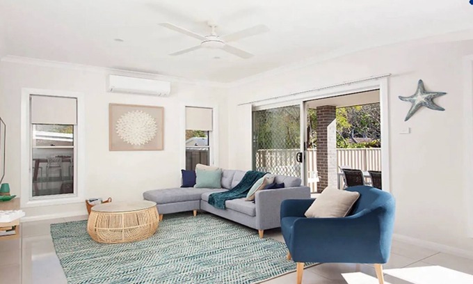 Shoal Bay Villa | CALM at Shoal Bay – Stay 3, Pay 2!