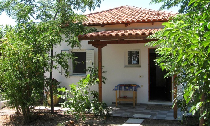 Kakovatos House | Calm located, amid an olive grove, close to the beach, wifi | holiday house Ilia