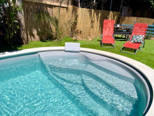 Morieres-les-Avignon House | Calme et Intimité proche Avignon Piscine options au choix privée ou partagée de juin à octobre