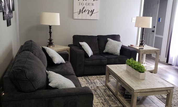 Albany House | Camdyn's Place. Cozy Comfy 3 Bedroom with 2 Bath