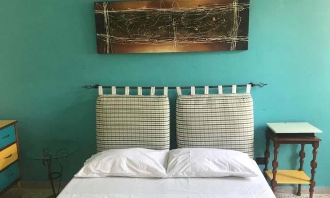 Brindisi Histotic Center House | Camera Familiare con Bagno Privato - Villa San Giuseppe