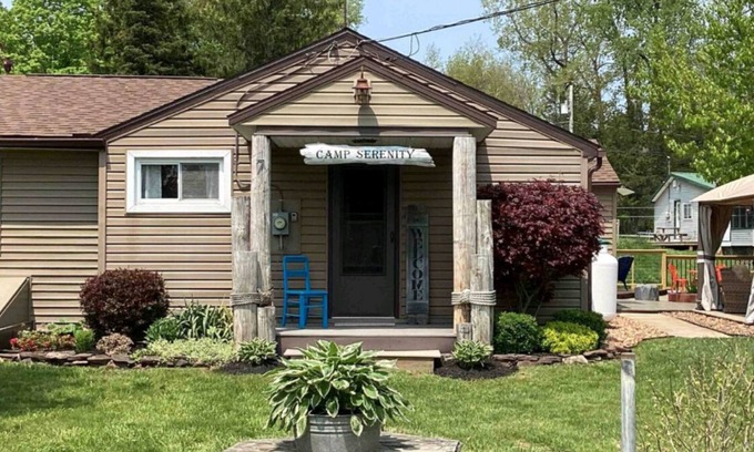 Sandy Creek House | Camp Serenity - Quaint Cottage on Sandy Pond Inlet