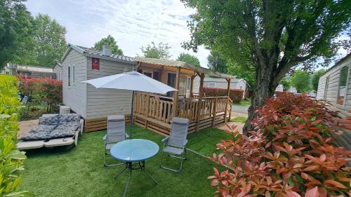 Condrieu Other | Camping à Condrieu, Mobil home 6 pers sur les bords du Rhône, avec parc aquatique