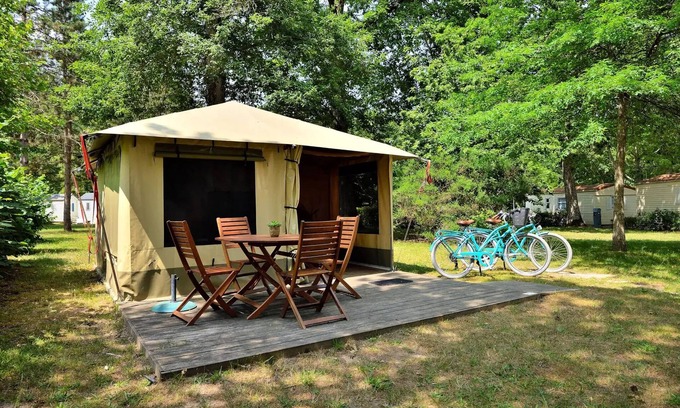 Combreux House | Camping Étang de la Vallée* - Nature Lodge 3 rooms 4 people Without sanitary facilities