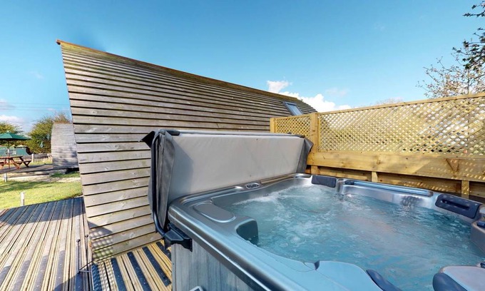 Leighton Buzzard Other | Camping ∙ 1 bedroom ∙ 4 guests