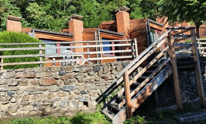 Vorey House | Camping 3 étoiles - ccbbbic