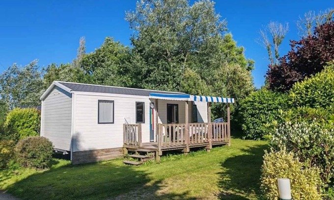 Pouldreuzic House | Camping 3 étoiles - Piscine - eeefih