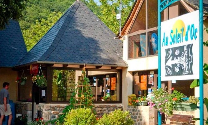 Monceaux-sur-Dordogne House | Camping 4 étoiles - ef0bib
