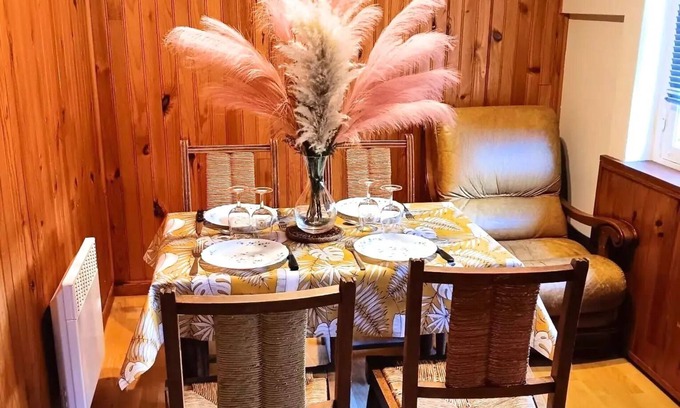 Saint-Honore-les-Bains Apartment | Camping des Bains * - Apartment n°2 - 2 bedrooms 2 to 4 people - 2 pers. included in the tariff