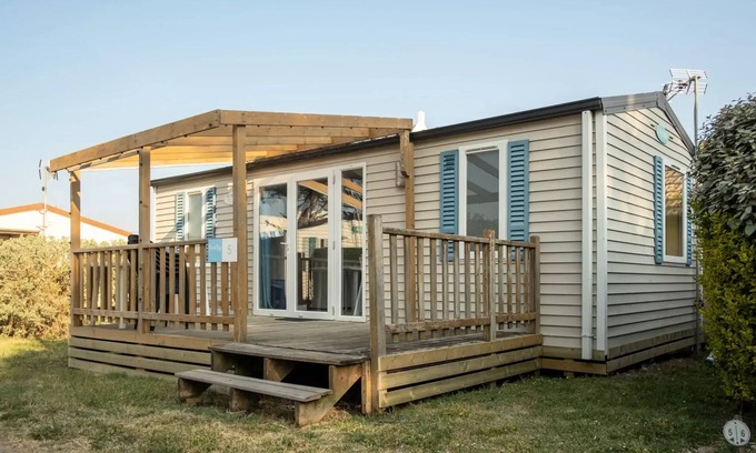 Saint-Michel-Chef-Chef House | Camping du Bord de Mer * - Mobil home Eco 2 bedrooms + terrace - economical 4 people
