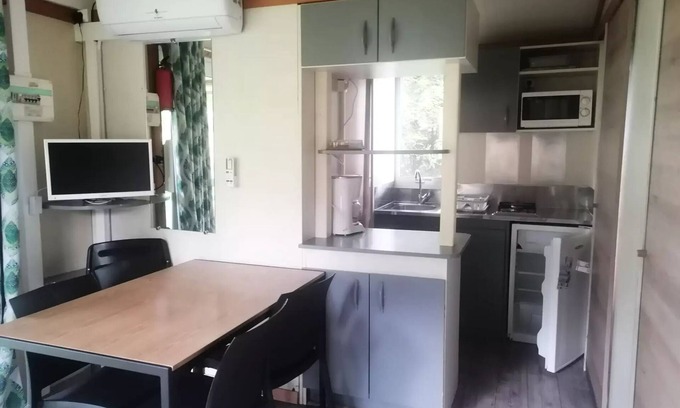 Saint-Gaultier Ski Chalet | Camping L'Oasis du Berry * - Chalet (Arrived Saturday) 5 to 7 people - 5 pers. included in the tariff