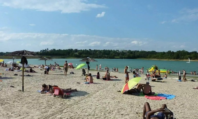 Saint-Cricq House | Camping Lac de Thoux* - Mobile home Family Classic 3 rooms 4 people Air-conditioned