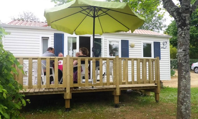 Limeuil House | Camping les Poutiroux * - Résidence Mobile Confort avec terrasse 5 personnes
