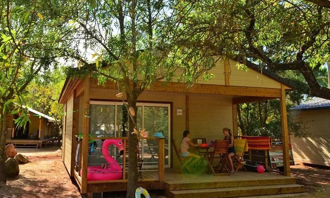 Canet Ski Chalet | Camping maeva Club Les Rivières * - Luxury Premium 3-Room Chalet for 5 People with Air Conditioning + TV