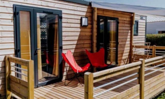 Pleumeur-Bodou House | Camping - Piscine - efadci