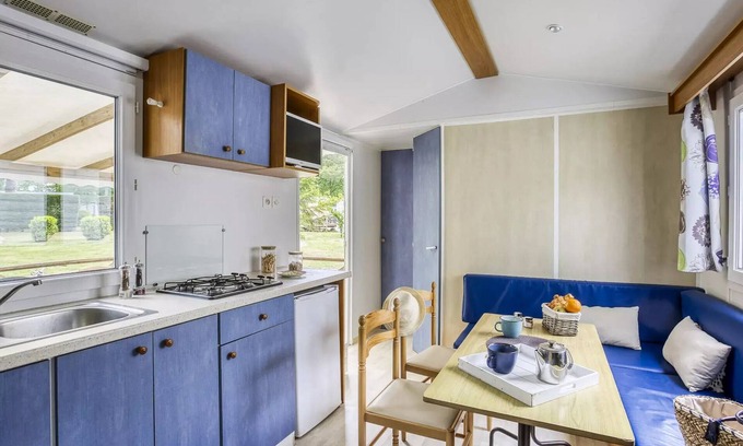 Nesles-la-Vallee House | CampingLe Grand Paris* - Comfort mobile home 3 rooms 4 people