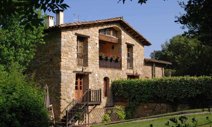 Sales de Llierca Apartment | Can Cruanyes