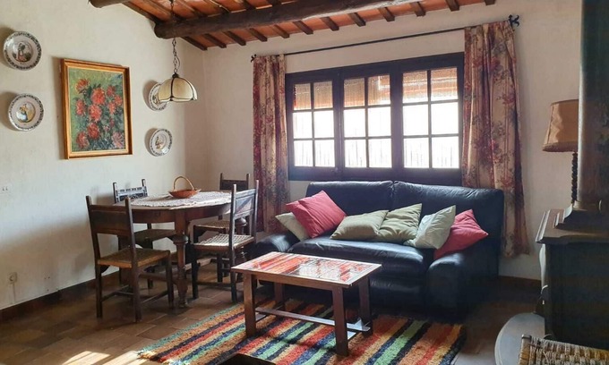 Peratallada House | Can Mas Pere - Authentic village apartment