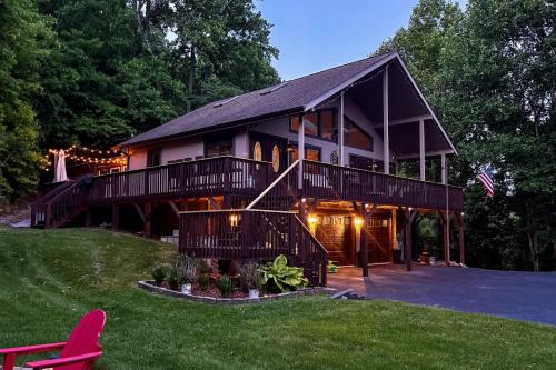 Maggie Valley House | Can't Bear to Leave Mountain House