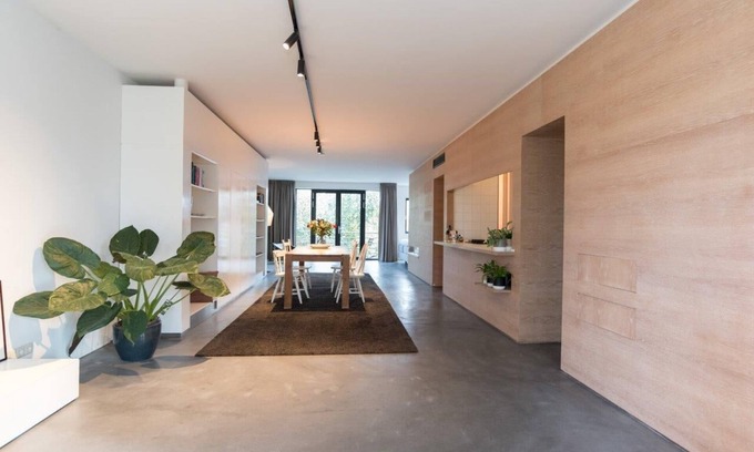 Utrecht City Center Apartment | Canallofts - Historic Apartment