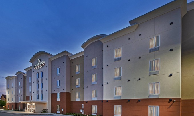 Pasadena Hotel | Candlewood Suites Houston - Pasadena by IHG
