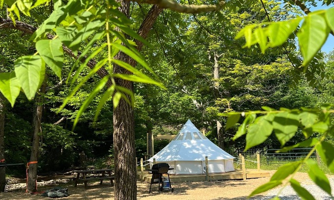 Gans RV Rental | Canvas Bell Tent on Working Farm in Historic Laurel Highlands