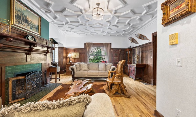 Capitol Hill Apartment | Cap Hill Historic Condo | Private, Garage Parking