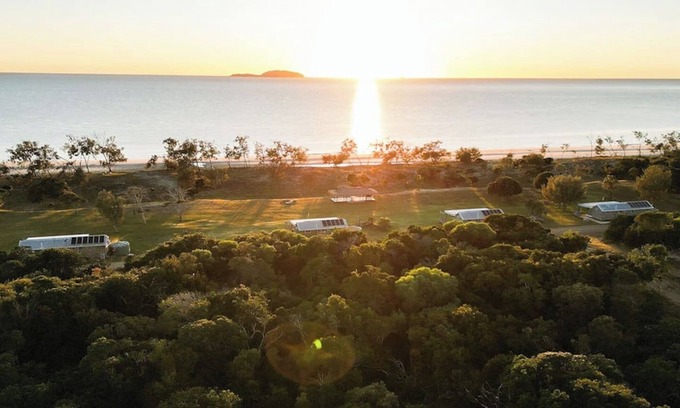 Curtis Island House | Cape Keppel Beach Cottage 1