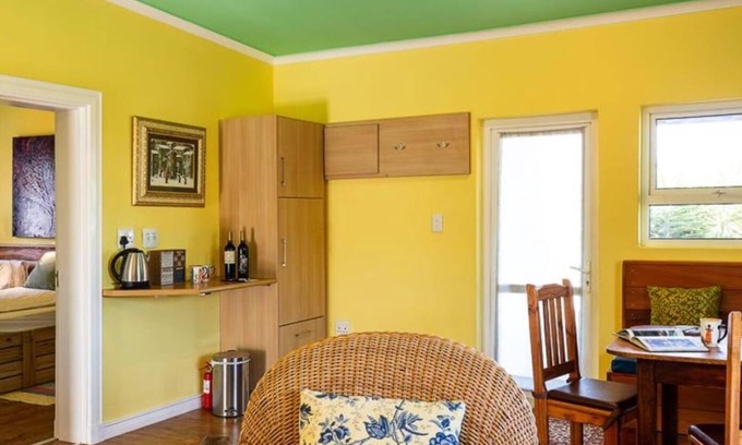 Helderberg Rural Cabin | CAPELANDS RESORT- GARDEN COTTAGE #1