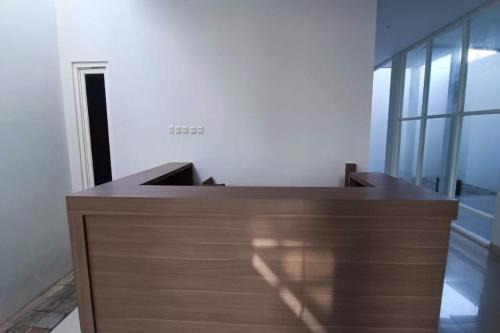 Colomadu Hotel | Capital O 94128 The Bale Teras't