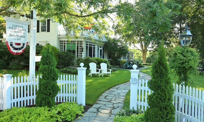 Centerville Bed & Breakfast | Captain David Kelley House Bed & Breakfast