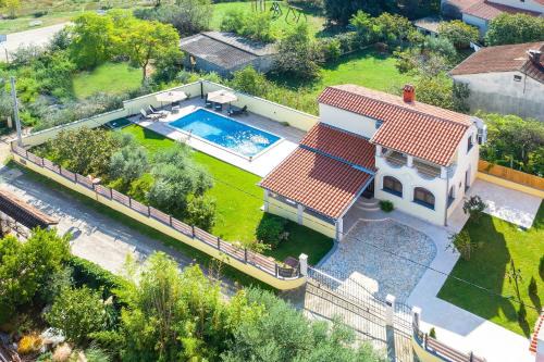 Vintijan House | Captain Villa 2 km to the beach