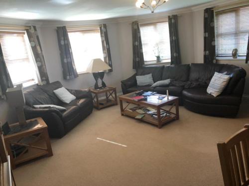 Copthorne Apartment | Captivating Apartment in Copthorne near Gatwick