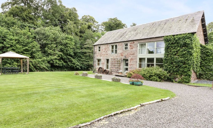 Murthill Cottage | CARDEAN MILL, pet friendly, character holiday cottage in Blairgowrie