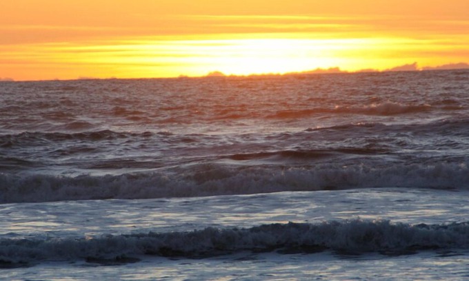 Watsonville Condo | Carefree Days at The Beach