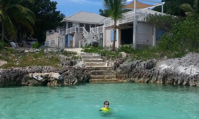 South Palmetto Point House | Caribbean Oceanfront in Beautiful Bahamas!Affordable , family friendly!
