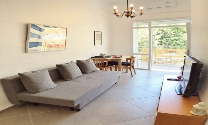Haifa Apartment | Carmel apartment in the heart of haifa