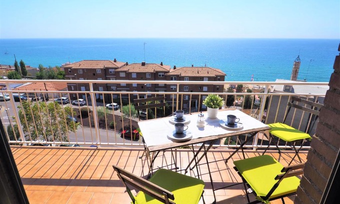 Montgat Apartment | Carmen Seaview & Beach - Apartment