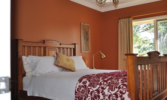 Avonsleigh Cottage | Carramar Cottage Short Drive to Emerald