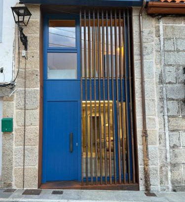 Celanova House | Casa a Xanela Azul