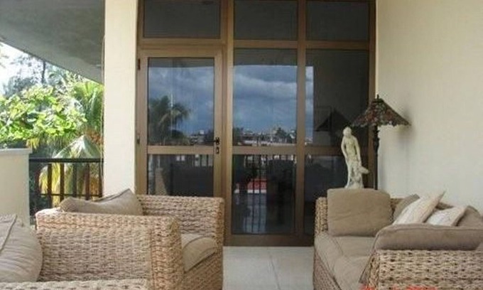 Municipality of Playa Hostel | Casa Acnery