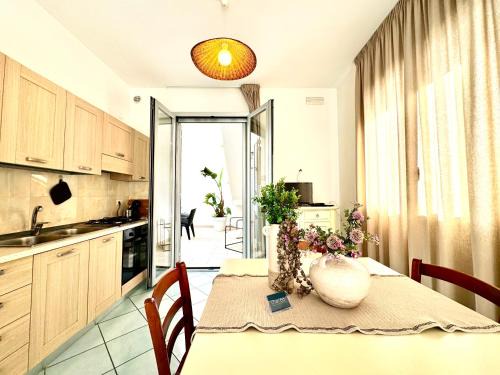 Santa Maria al Bagno House | Casa Appia, fronte mare con giardino - Marea Stays Collection