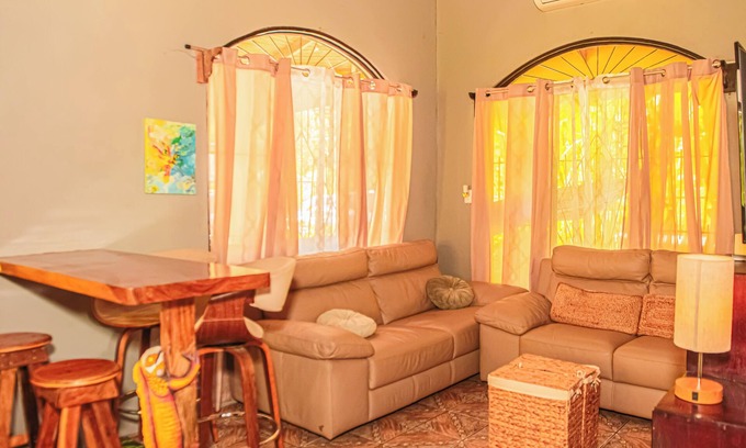 Los Angeles Chires House | Casa Cerca de Playas/montañas. Ideal Para Familias y Apta Para Mascotas