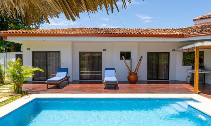 Tamarindo House | Casa Callie- 3 Bedroom House With Pool